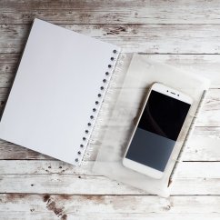 PLÁNUJÍCÍ zadní kapsa