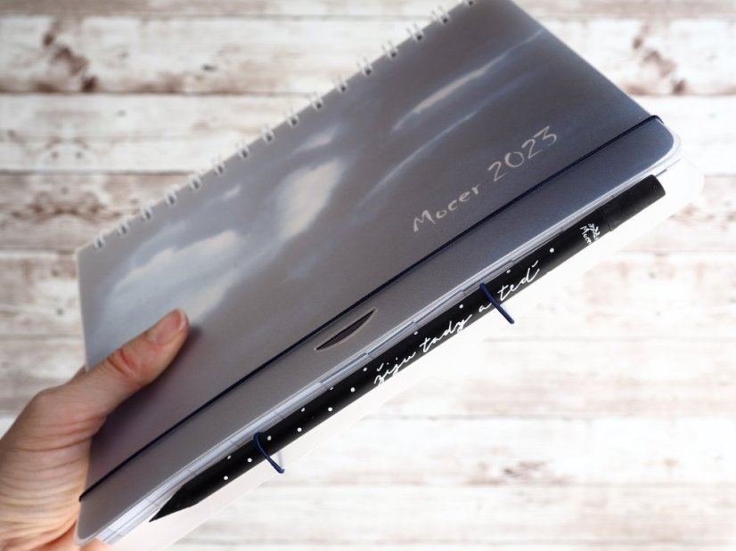 diář PROBOUZEJÍCÍ tužka detail